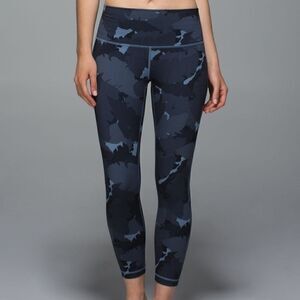 Lululemon High Times Pants Palm Party Blue Size 2 Blue